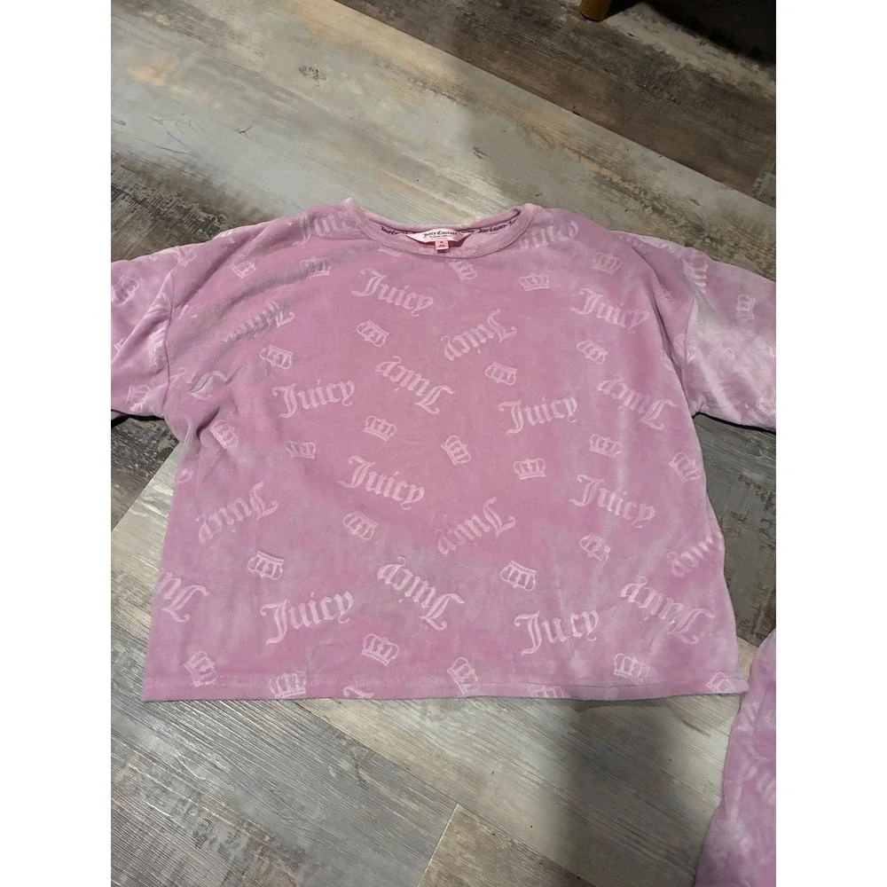 Juicy Couture Pink Velour Pajama Set Short Sleeve Top and Shorts Logo Print M